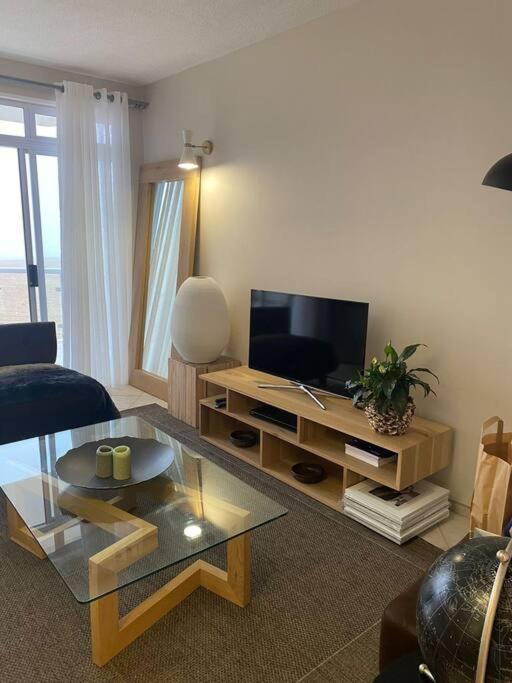 A Zen And Chic Beachfront Apartment Swakopmund Buitenkant foto