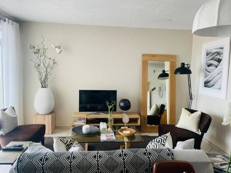 A Zen And Chic Beachfront Apartment Swakopmund Buitenkant foto