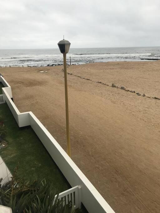 A Zen And Chic Beachfront Apartment Swakopmund Buitenkant foto